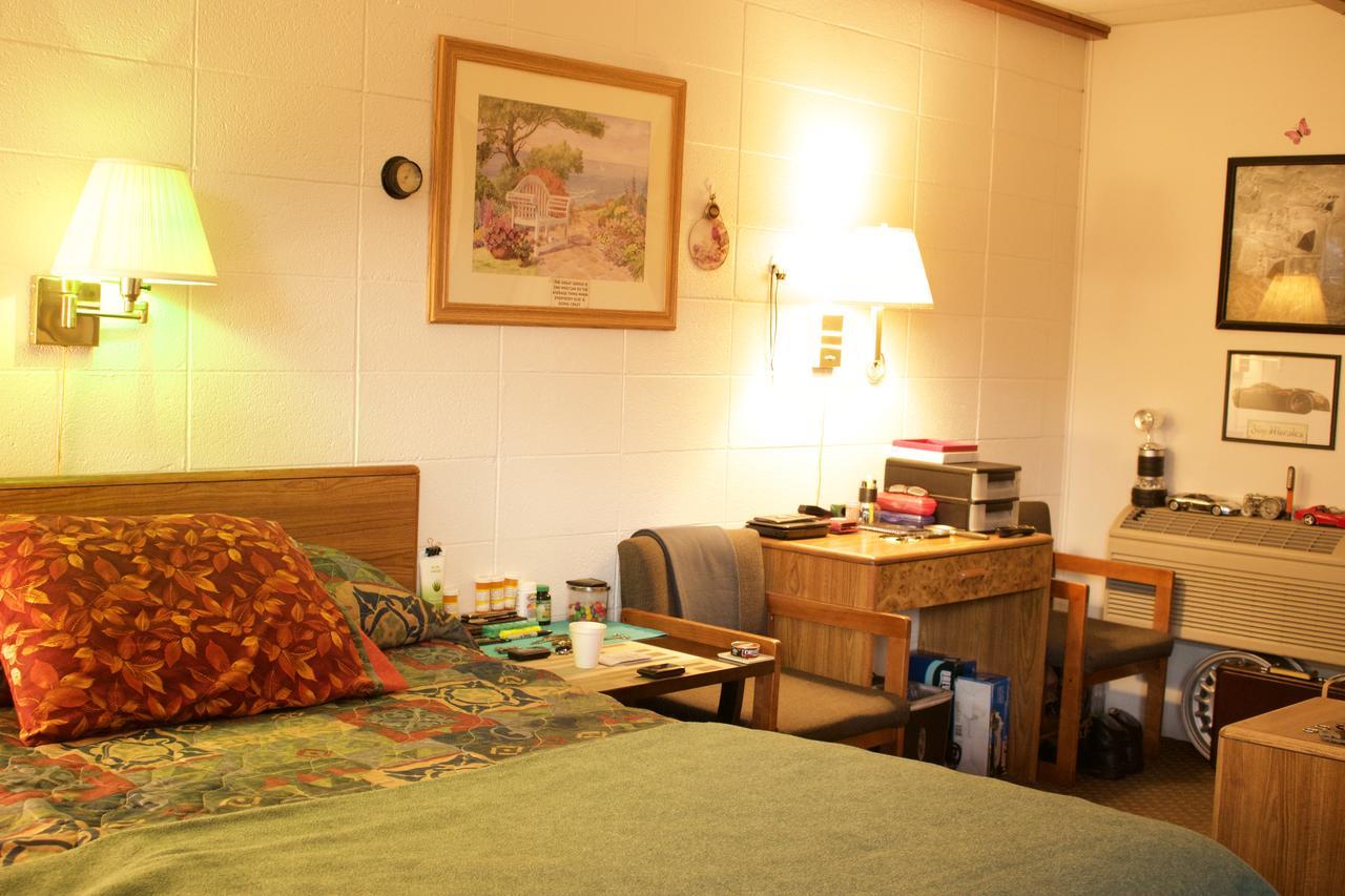 Lazy U Motel Rapid City Buitenkant foto