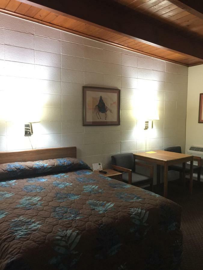 Lazy U Motel Rapid City Buitenkant foto